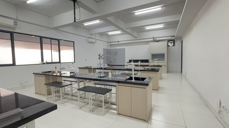 Chemistry Lab Senior School Pakuwon City