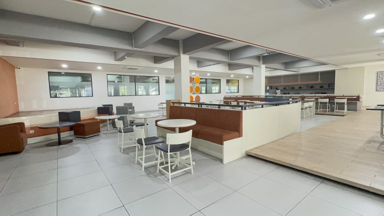 Cafe 2 Senior School Pakuwon City