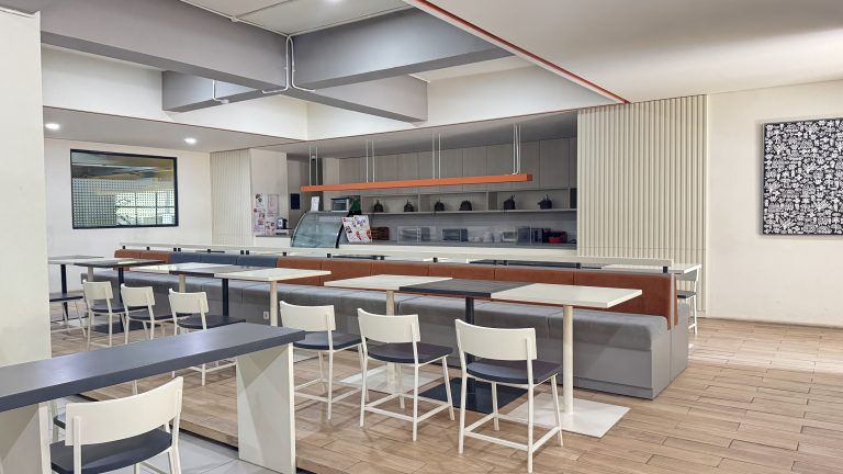 Cafe Senior School Pakuwon City