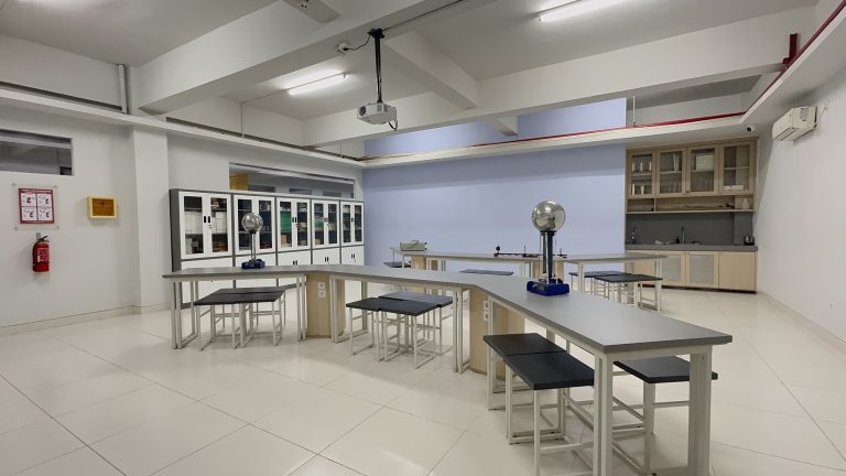 Physics Lab Senior School Pakuwon City